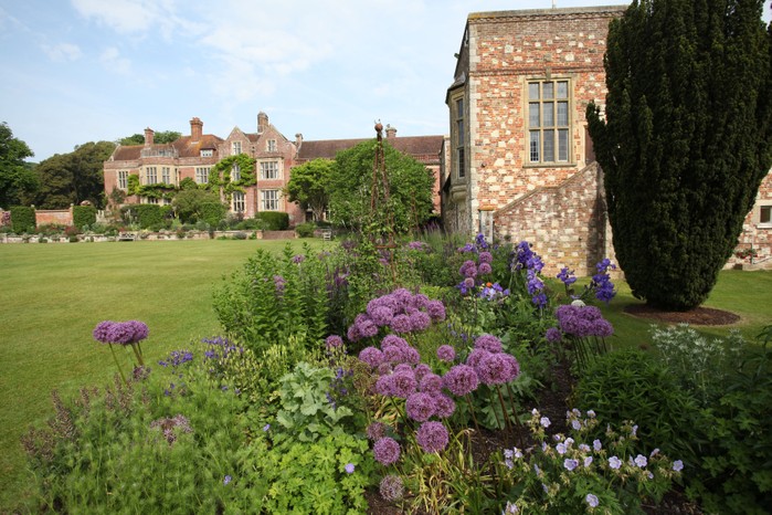 Glyndebourne open gardens