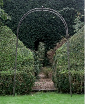 Barrington rose arch