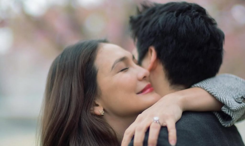 Luna Maya dan Upaya Menghadirkan Kenangan Sang Ayah di Hari Pernikahannya
