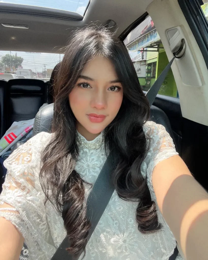 Biodata Davina Karamoy Lengkap dan Terbaru